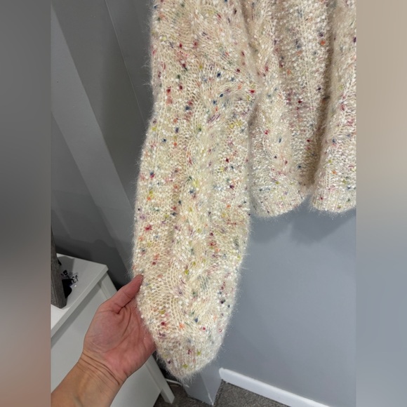 POL Oversized Chunky Fuzzy Confetti Balloon Sleeve Knit V Neck Sweater Medium - Picture 4 of 8